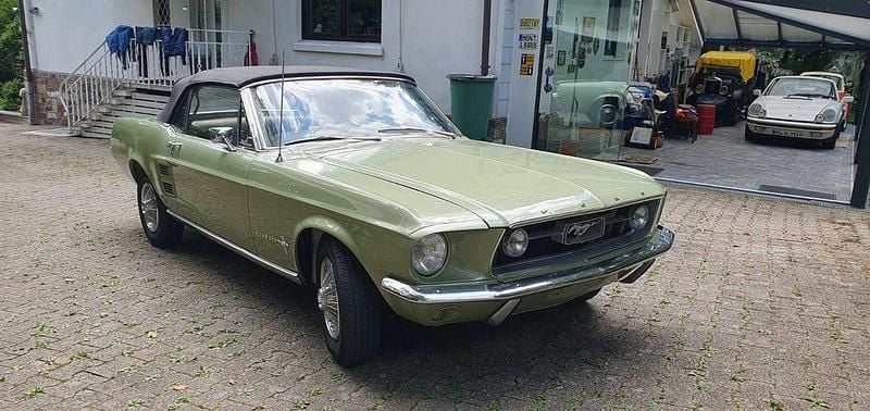 Grün Gebraucht 1967 Ford Mustang Cabrio | 19.500 € - Bild 1/4