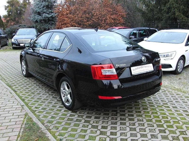 Gebraucht Skoda Octavia Elegance 150 PS (110 kW) 2013 Schwarz Limousine