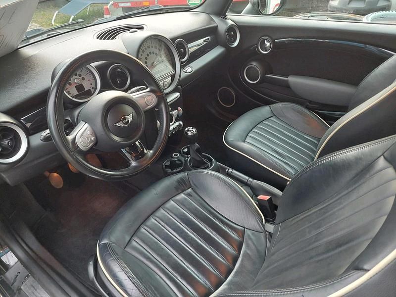 Second-hand Mini ONE 98 CP (72 kW) 2010 Negru Hatchback