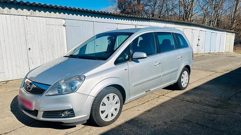 Gebraucht Opel Zafira 2007 Silber Van / Kleinbus