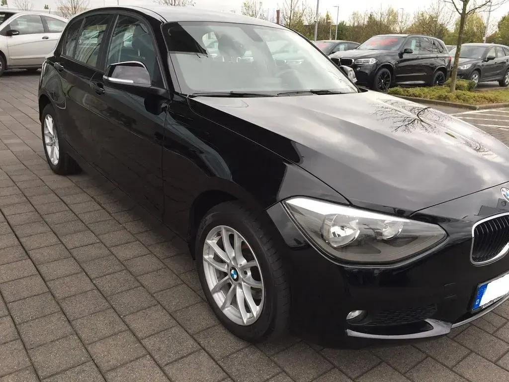 Gebraucht BMW 114 Advantage 102 PS (75 kW) 2014 Schwarz Kleinwagen