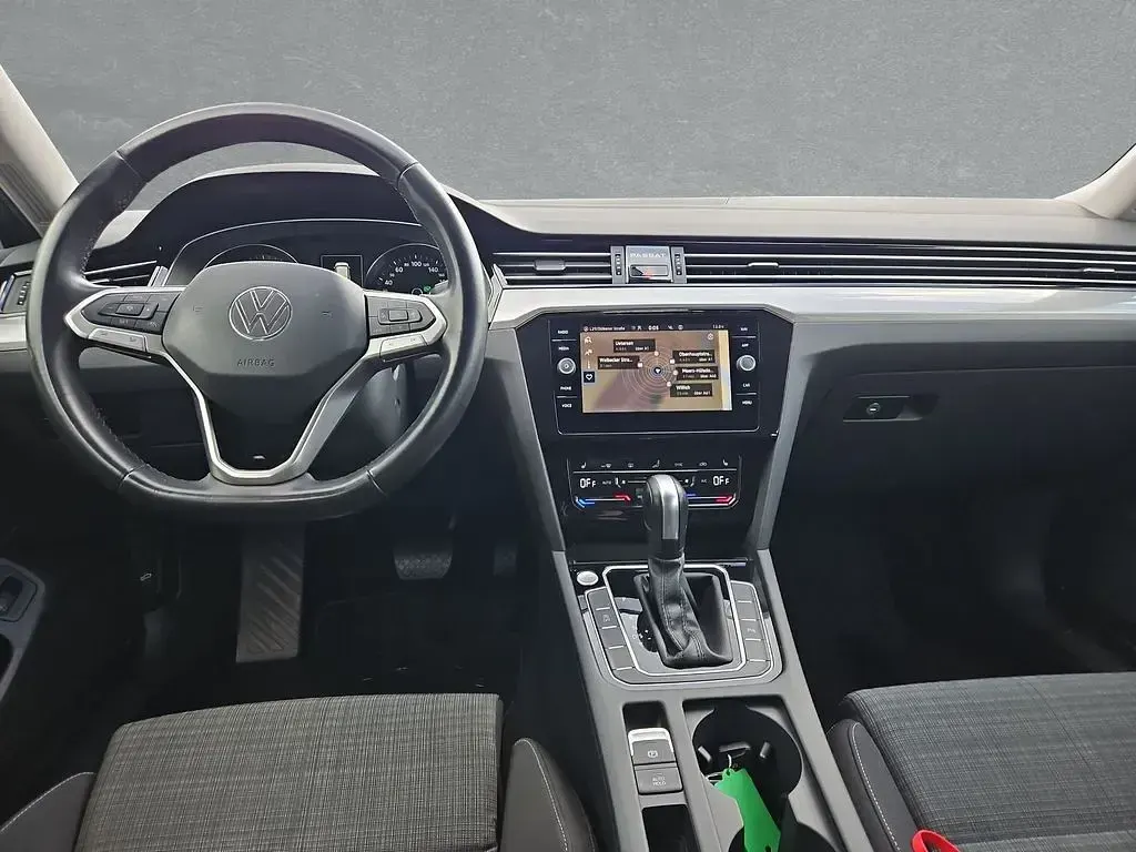 Gebraucht VW Passat 150 PS (110 kW) 2022 Andere Kombi