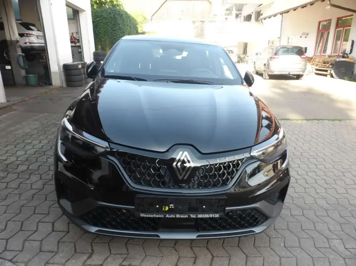 Gebraucht Renault Arkana Esprit Alpine 140 PS (102 kW) 2025 Schwarzmetallic SUV