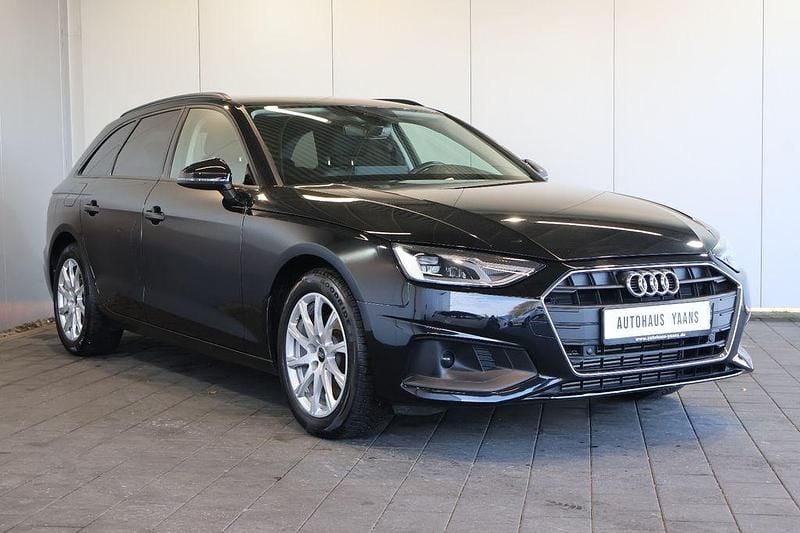 Gebraucht Audi A4 150 PS (110 kW) 2022 Schwarz Kombi
