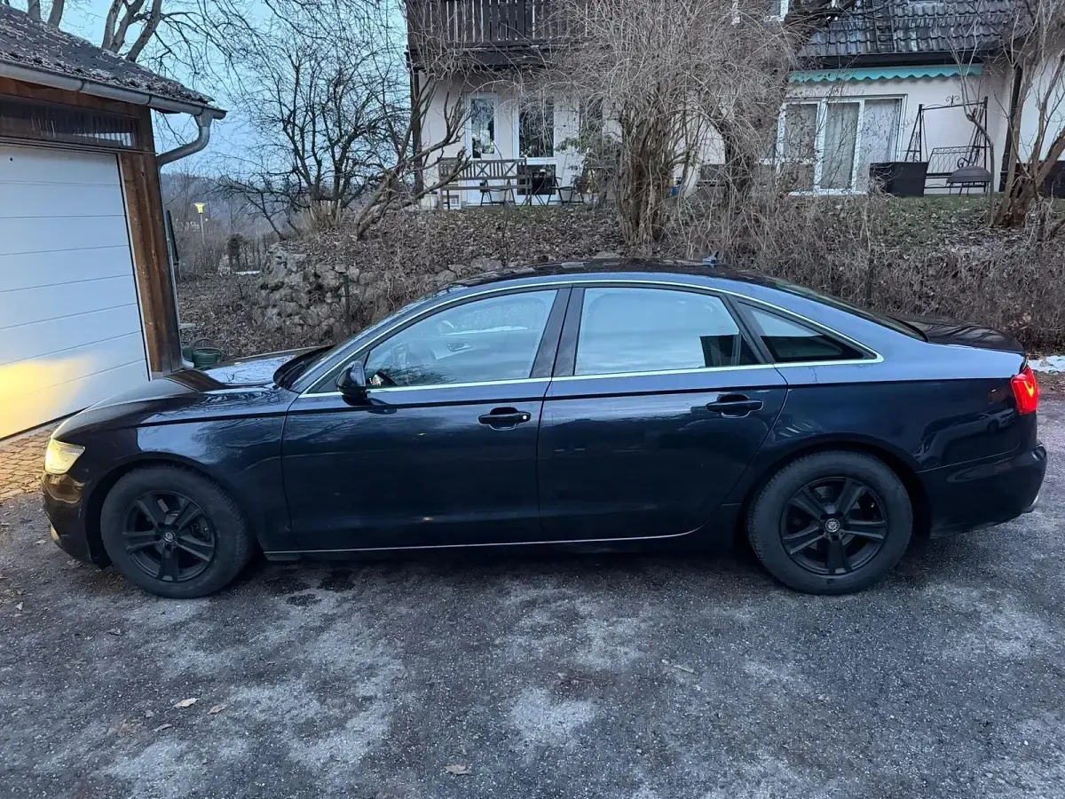 Gebraucht Audi A6 190 PS (139 kW) 2014 Blau Limousine