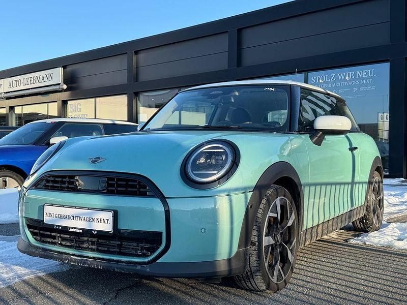 Gebraucht Mini Cooper Classic 156 PS (114 kW) 2024 Ocean wave green (metallic) Kleinwagen