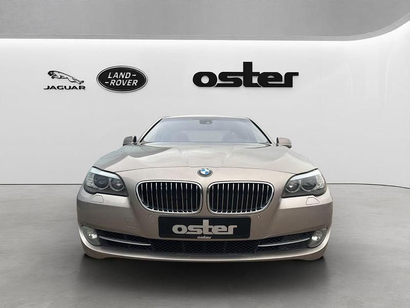 Gebraucht BMW 535 306 PS (225 kW) 2012 Kaschmirsilber metallic Limousine