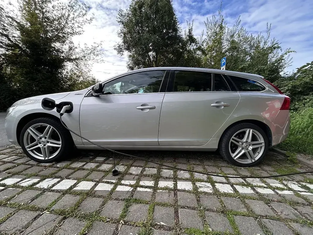 Gebraucht Volvo V60 288 PS (211 kW) 2013 Silber Kombi