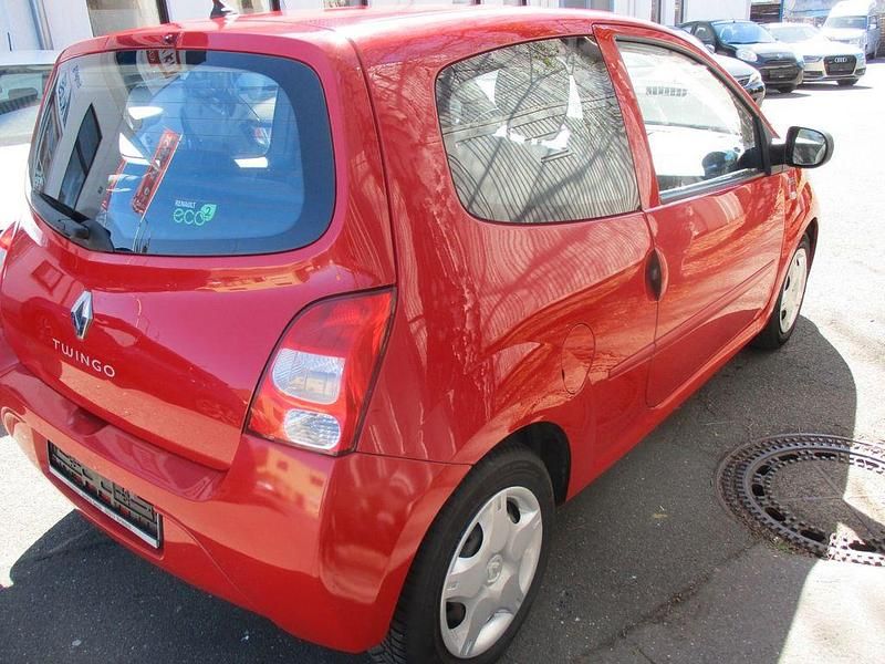Gebraucht Renault Twingo 75 PS (55 kW) 2011 Rot Kleinwagen
