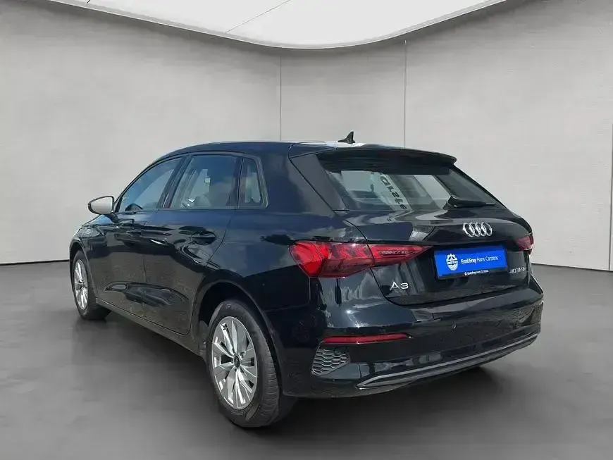 Gebraucht Audi A3 e-tron 150 PS (110 kW) 2023 Schwarz Kleinwagen