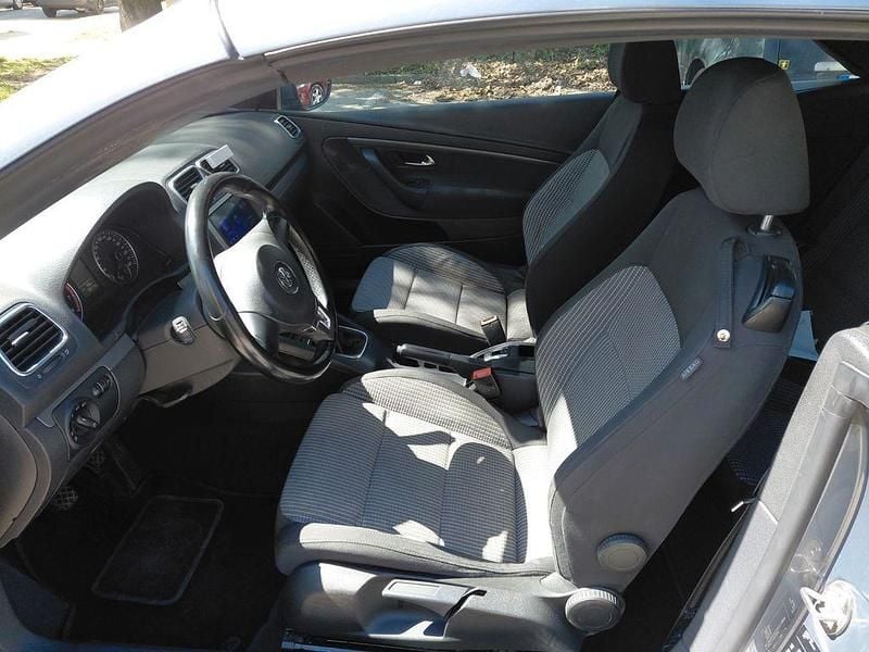 Second-hand VW Eos Edition 122 CP (89 kW) 2010 Albastru Cabrio