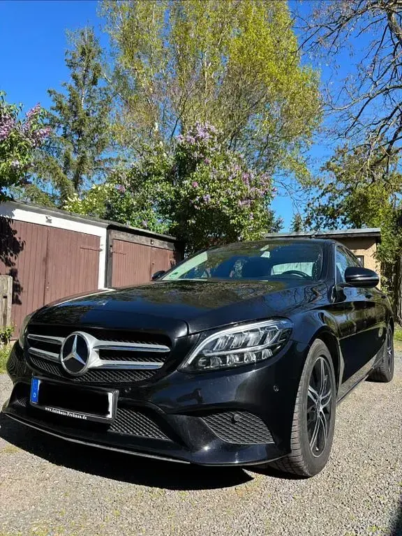 Gebraucht Mercedes C200 184 PS (135 kW) 2019 Schwarz Limousine