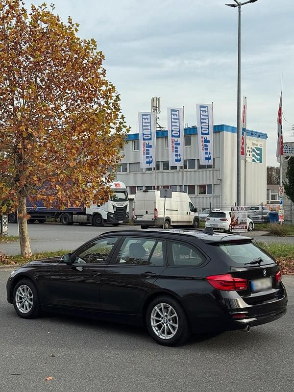 Second-hand BMW 318 150 CP (110 kW) 2019 Negru Break