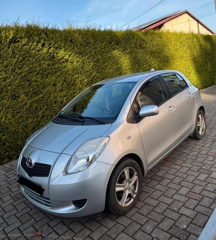Gebraucht Toyota Yaris Executive 87 PS (63 kW) 2007 Grau Kleinwagen