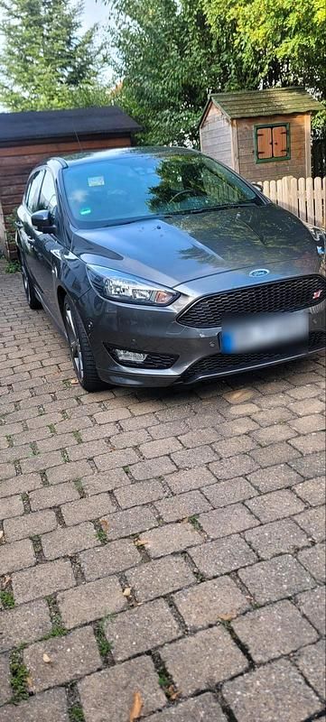 Gebraucht Ford Focus ST 120 PS (88 kW) 2016 Grau Kombi