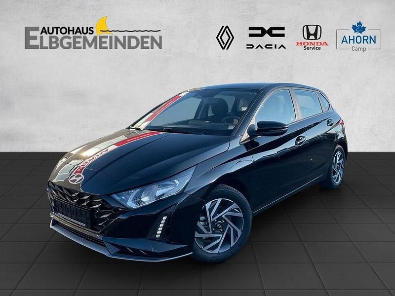 Gebraucht Hyundai i20 101 PS (74 kW) 2024 Schwarz Limousine