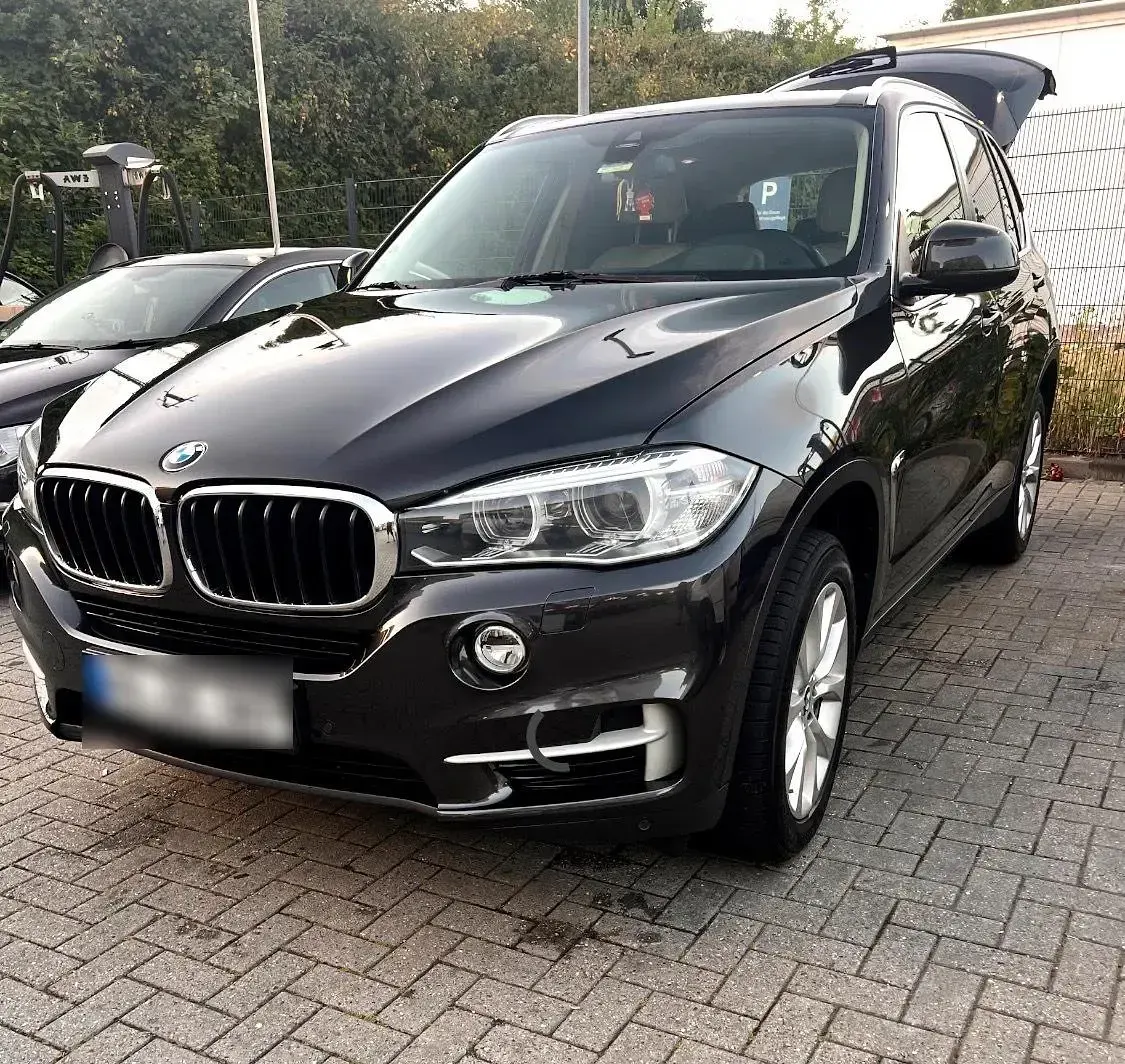 Second-hand BMW X5 258 CP (189 kW) 2015 Gri SUV