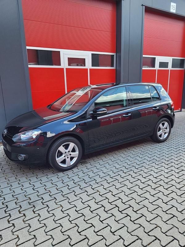 Gebraucht VW Golf VI 86 PS (63 kW) 2010 Schwarz Kleinwagen