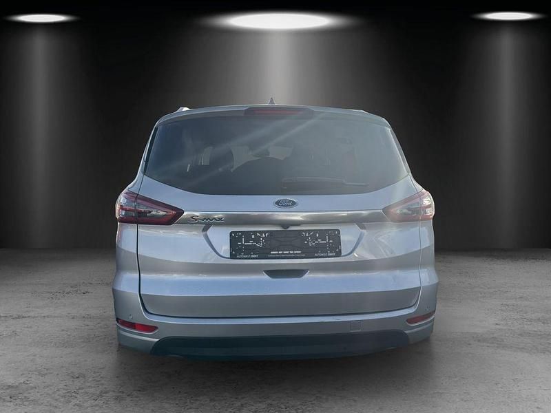 Gebraucht Ford S-MAX Titanium 150 PS (110 kW) 2022 Silber Van / Kleinbus