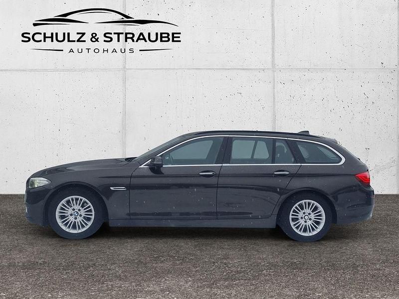 Gebraucht BMW 520 190 PS (139 kW) 2015 Jatoba metallic (metallic) Kombi