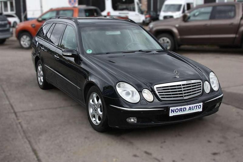 Gebraucht Mercedes E240 Avantgarde 177 PS (130 kW) 2004 Schwarz Kombi