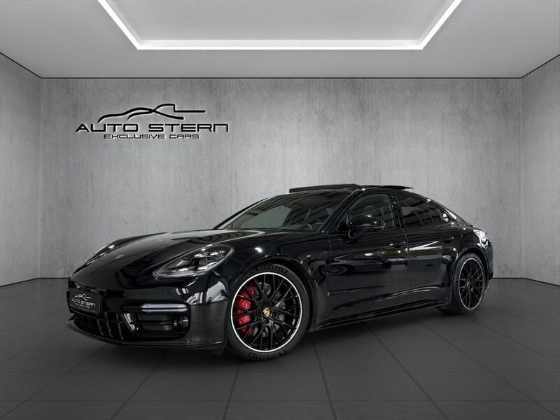 Tiefschwarzmetallic Gebraucht 2018 Porsche Panamera GTS Limousine | 77.500 € - Bild 1/4