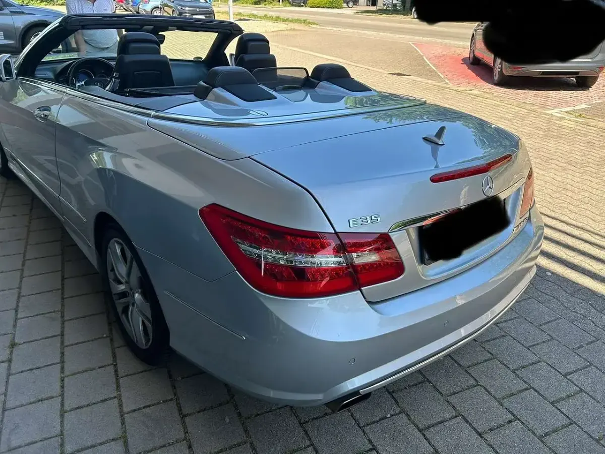 Gebraucht Mercedes E250 204 PS (150 kW) 2012 Iridiumsilber  metalliclack Cabrio