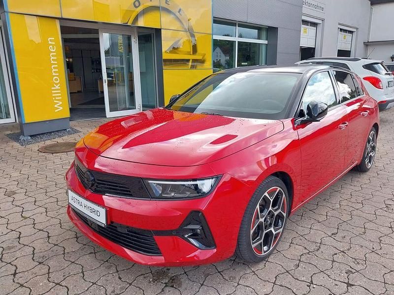 Gebraucht Opel Astra 150 PS (110 kW) 2022 Rot Limousine