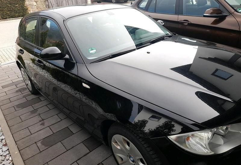 Gebraucht BMW 116 116 PS (85 kW) 2005 Schwarz Kleinwagen
