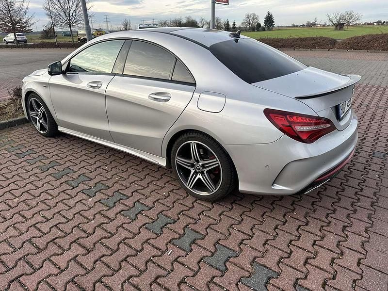 Gebraucht Mercedes CLA250 218 PS (160 kW) 2017 Limousine