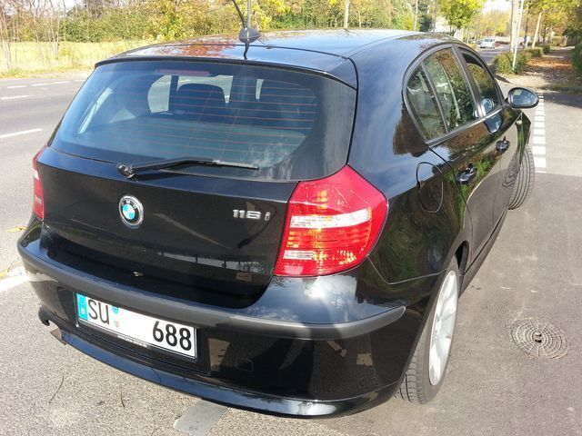 Gebraucht BMW 116 166 PS (122 kW) 2009 Schwarz Kleinwagen