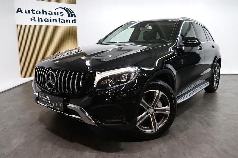 Schwarz/baltic black Gebraucht 2015 Mercedes GLC220 SUV | 24.750 € (Fairer Preis) - Bild 1/3