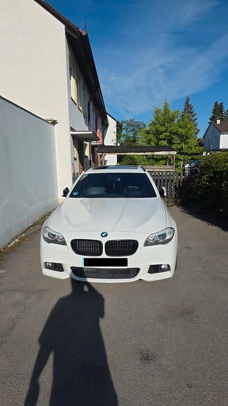 Gebraucht BMW 525 Shadowline 204 PS (150 kW) 2011 Weiß Kombi