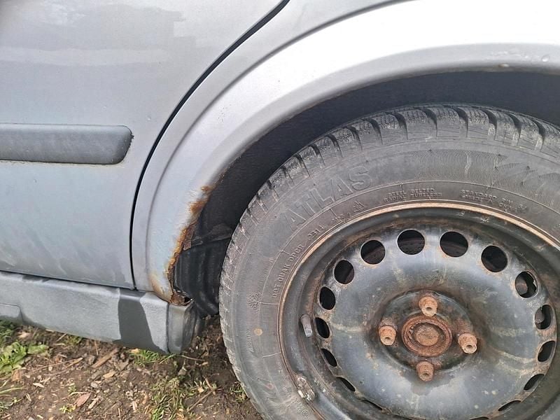 Gebraucht Opel Astra 75 PS (55 kW) 1998 Limousine