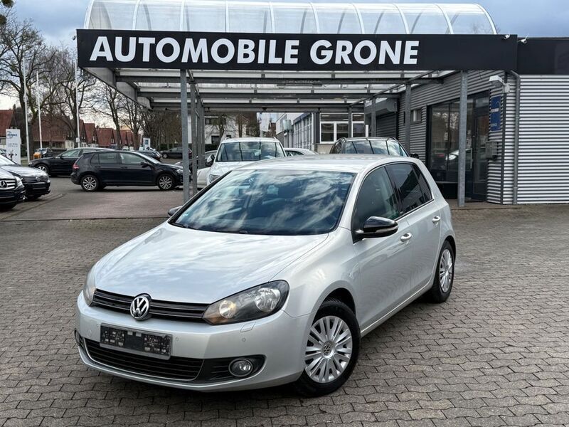 Grau Gebraucht 2011 VW Golf VI Style Limousine | 3.300 € (Superpreis) - Bild 1/4