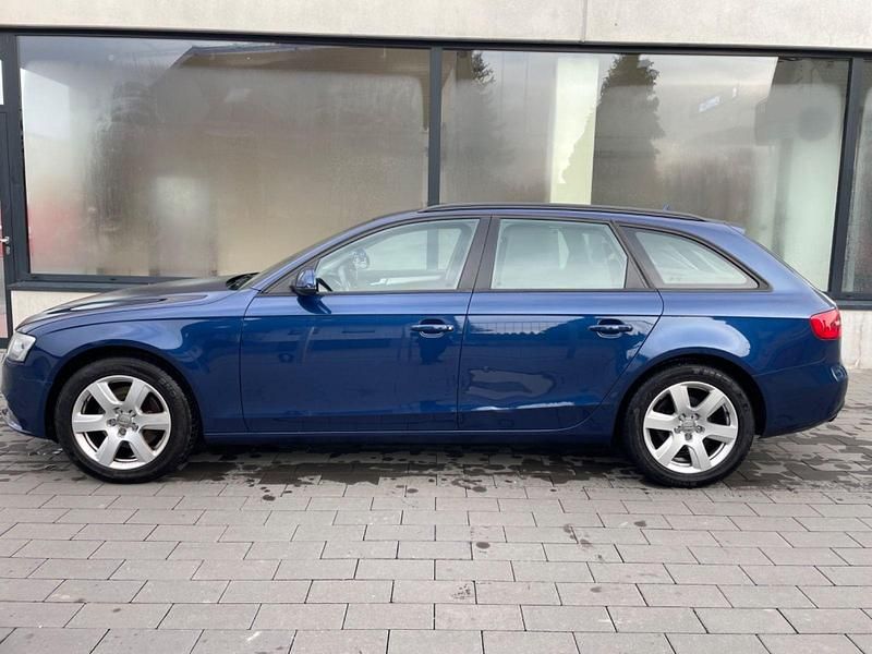 Gebraucht Audi A4 Sport 211 PS (155 kW) 2013 Blau Kombi