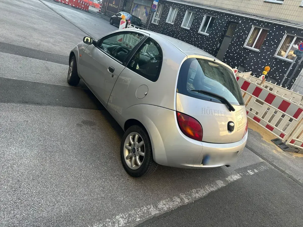 Gebraucht Ford Ka 60 PS (44 kW) 2004 Grau Kleinwagen