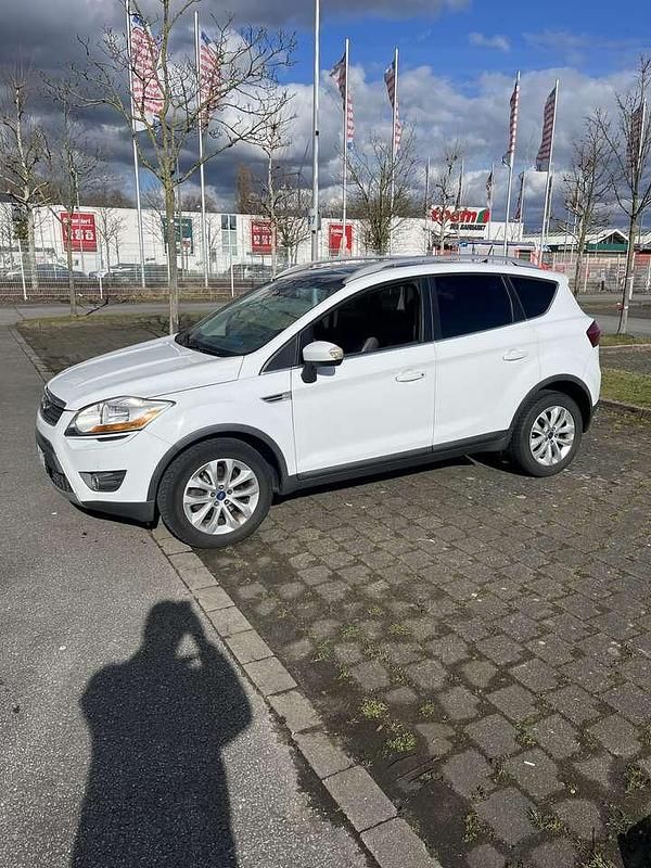 Gebraucht Ford Kuga 200 PS (147 kW) 2010 Weiß SUV