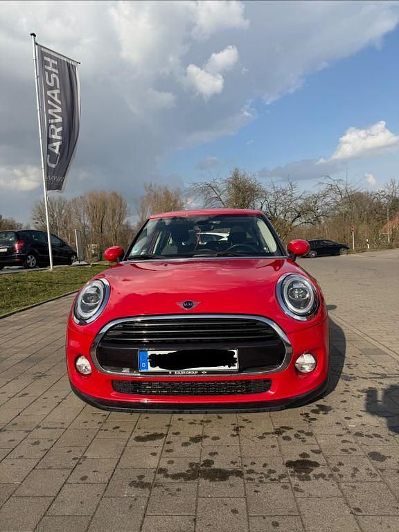 Gebraucht Mini Cooper 136 PS (100 kW) 2019 Rot Kleinwagen