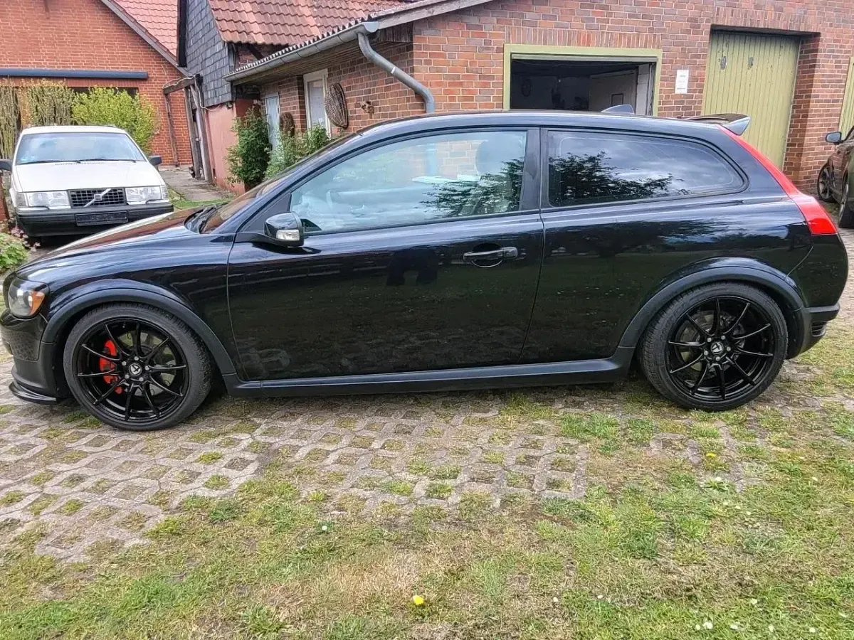 Gebraucht Volvo C30 Momentum 220 PS (161 kW) 2007 Schwarz Kleinwagen