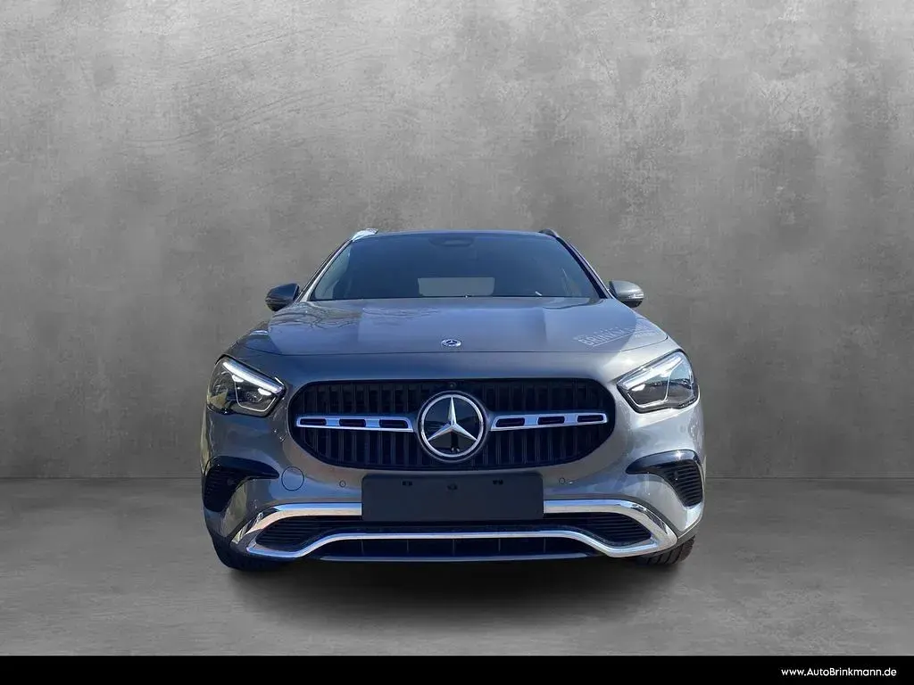 Gebraucht Mercedes GLA200 Progressive 150 PS (110 kW) 2026 Grau SUV