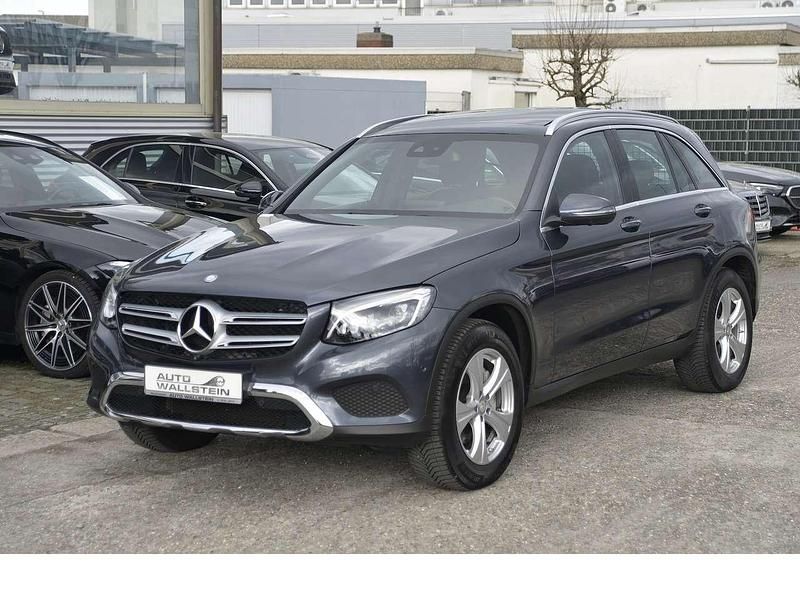 Gebraucht Mercedes GLC250 211 PS (155 kW) 2015 Tenoritgraumetallic SUV