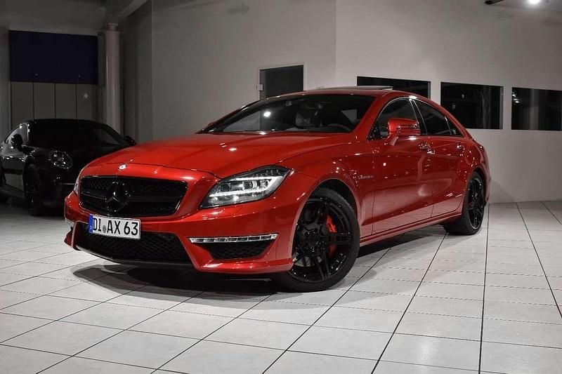 Gebraucht Mercedes CLS63 AMG AMG 557 PS (409 kW) 2012 Zirkonrot designo perleffekt Coupé