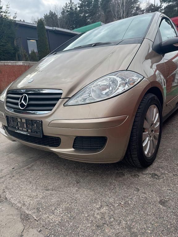 Gebraucht Mercedes A150 Elegance 95 PS (69 kW) 2007 Gold Van / Kleinbus