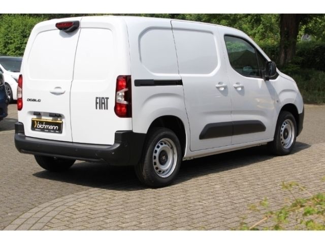 Gelato weiß (weiss) Gebraucht 2024 Fiat Doblò Van / Kleinbus | 22.609 € (Fairer Preis) - Bild 1/4