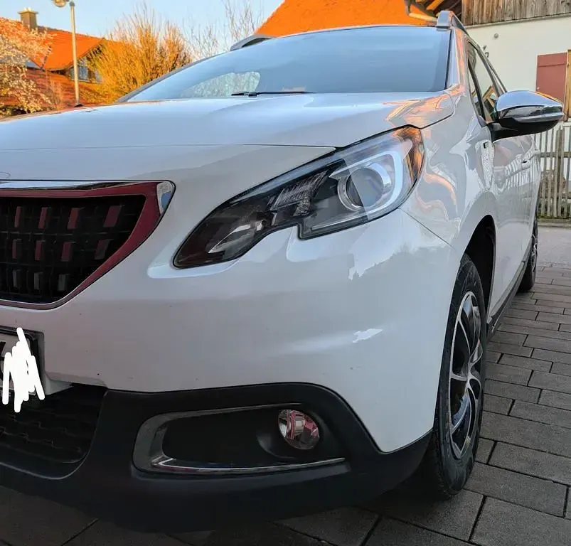 Gebraucht Peugeot 2008 Access 82 PS (60 kW) 2017 Weiß SUV