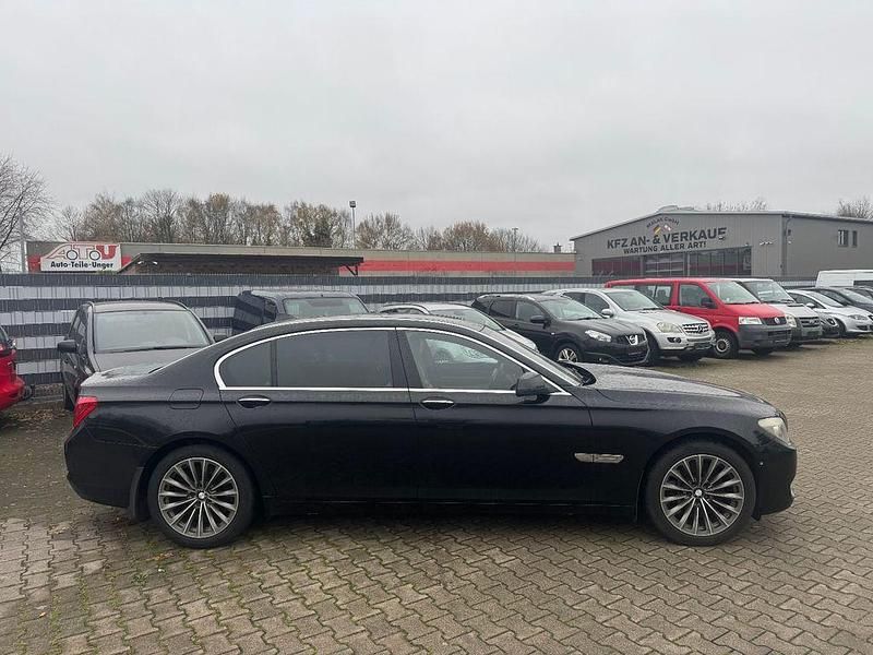 Gebraucht BMW 750L 408 PS (300 kW) 2009 Schwarz Limousine
