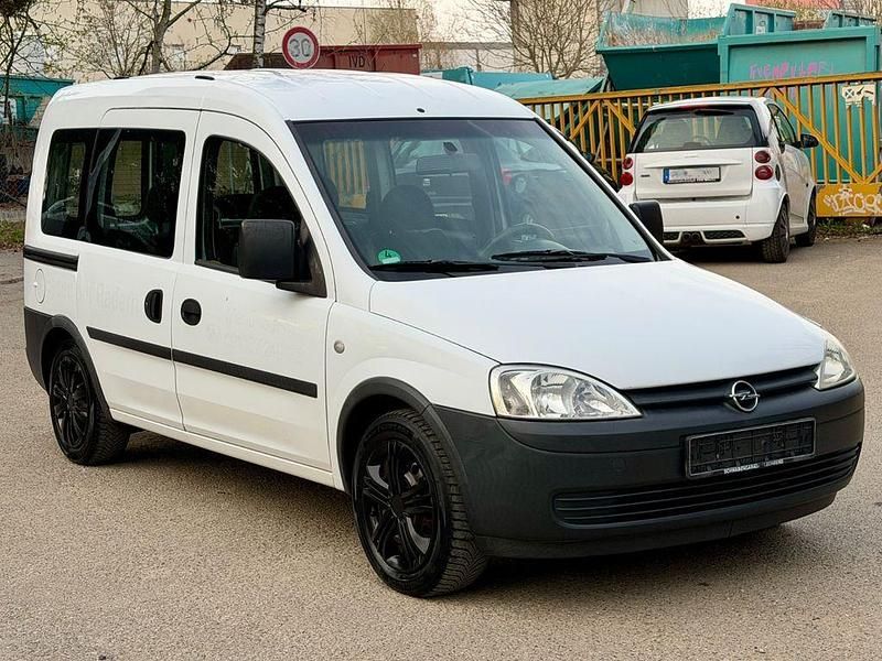 Second-hand Opel Combo 94 CP (69 kW) 2010 Alb Monovolum