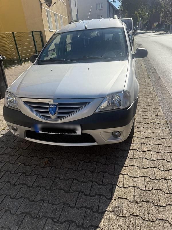 Andere farben Gebraucht 2008 Dacia Logan Limousine | 1.600 € - Bild 1/4