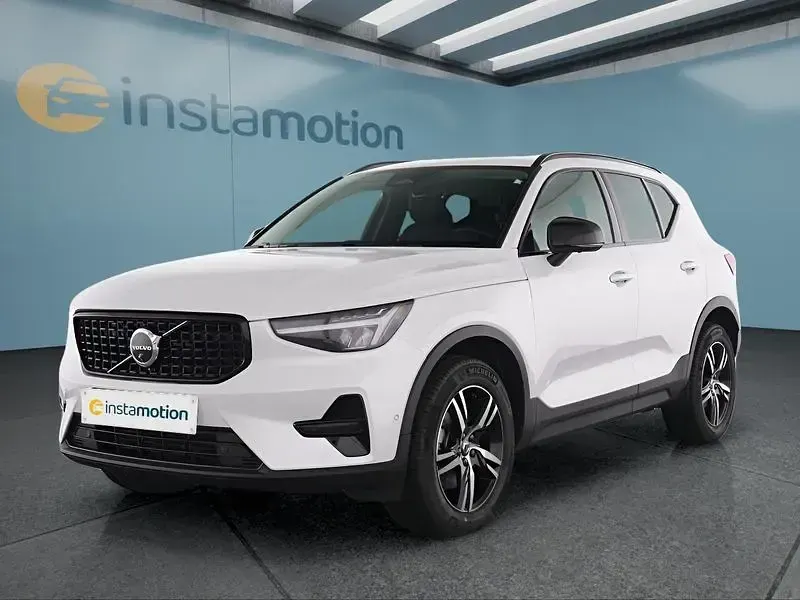 Gebraucht Volvo XC40 Plus 163 PS (119 kW) 2025 Weiß SUV